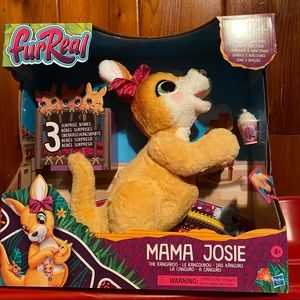 NWT TOY furReal Mama Josie Kangaroo